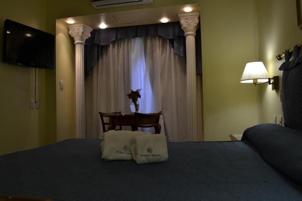 Hotel Prince Buenos Aires Exterior photo